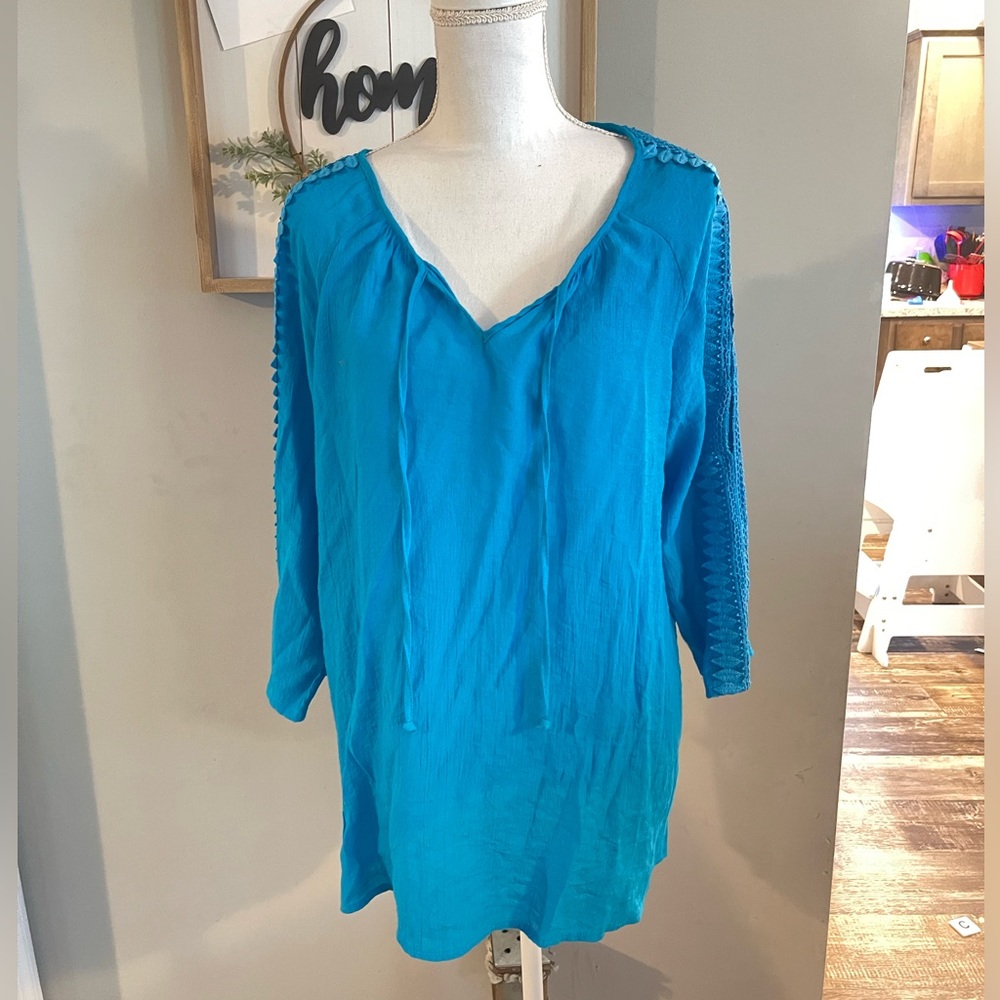 Studio works peasant top